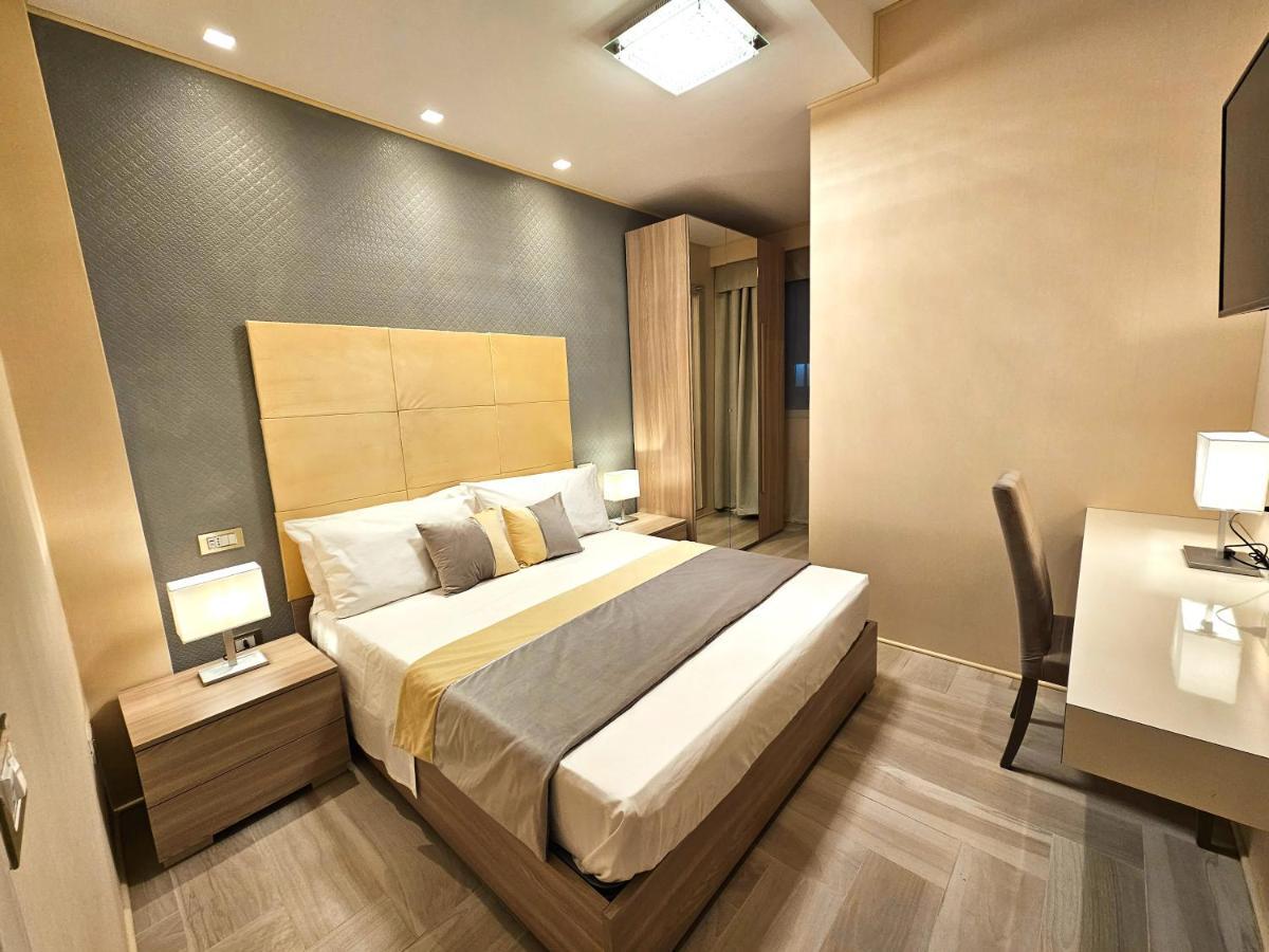 ليتشي Astoria Supreme - Modern Boutique Suites المظهر الخارجي الصورة