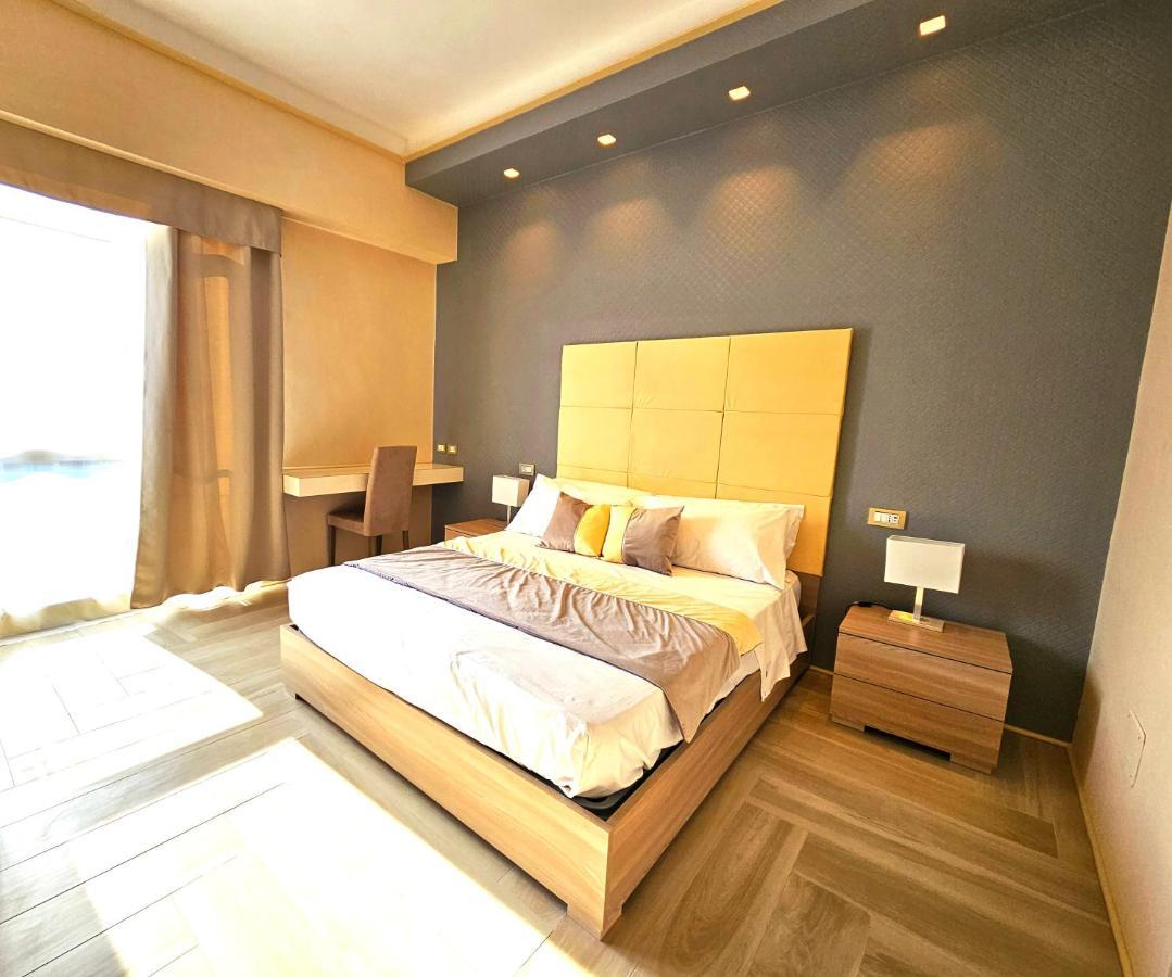 ليتشي Astoria Supreme - Modern Boutique Suites المظهر الخارجي الصورة