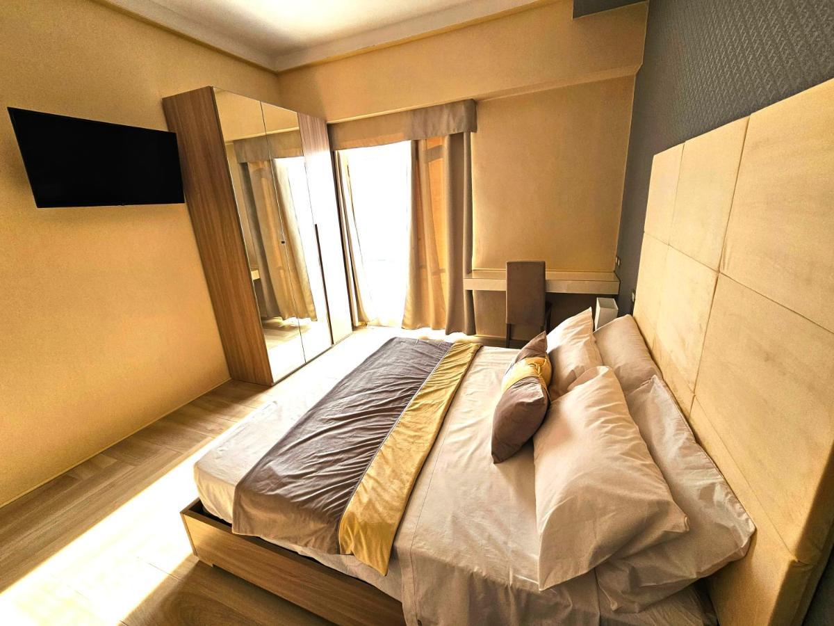 ليتشي Astoria Supreme - Modern Boutique Suites المظهر الخارجي الصورة